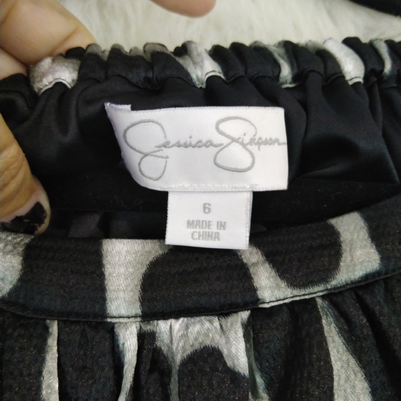 Jessica Simpson Black White and Gray Animal Print Long Sleeve Dress Size 6 - Picture 10 of 10